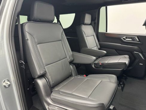 New 2026 GMC Yukon XL Denali w/ Denali Reserve Package AWD/4WD image 42