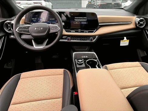 New 2026 Chevrolet Equinox ACTIV AWD/4WD image 12
