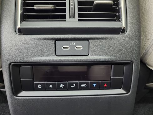 Used 2024 MAZDA CX-90 3.3 Turbo w/ Premium Package image 41