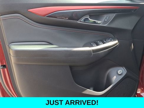 Used 2025 Chevrolet TrailBlazer RS w/ Convenience Package AWD/4WD image 13