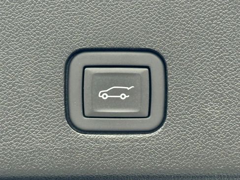 Certified 2024 Cadillac XT6 Premium Luxury FWD image 14