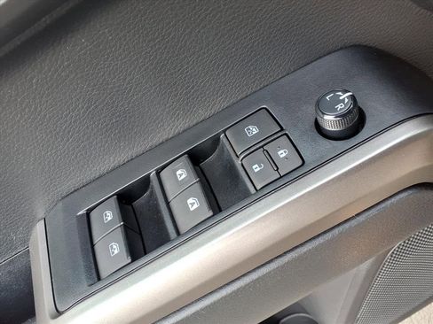 Used 2023 Toyota Tacoma SR5 image 17