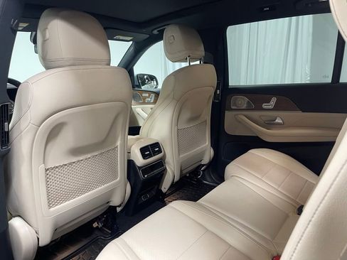 Used 2024 Mercedes-Benz GLS 450 4MATIC image 26