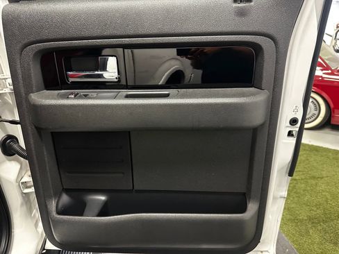 Used 2013 Ford F150 Limited image 22