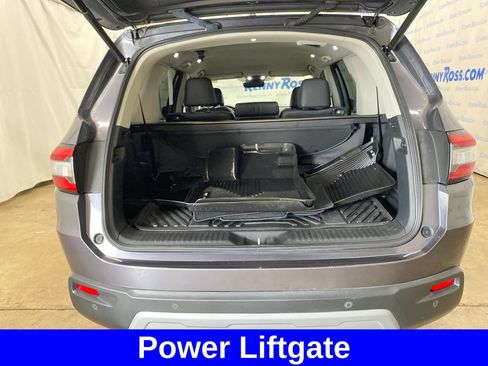 Used 2025 Honda Pilot EX-L image 13
