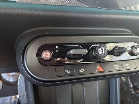 Used 2025 MINI Cooper S image 31