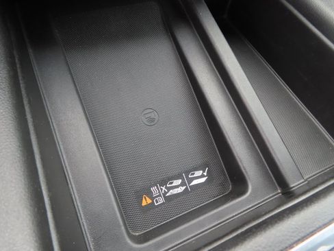 Used 2019 Chevrolet Silverado 1500 LTZ image 33