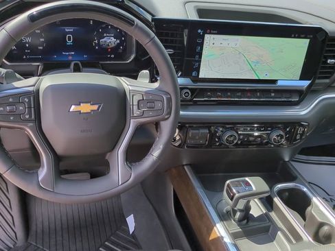 New 2026 Chevrolet Silverado 1500 High Country w/ Technology Package AWD/4WD image 25