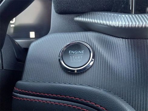 Used 2025 Ford Explorer ST-Line w/ ST-Line Street Pack image 23