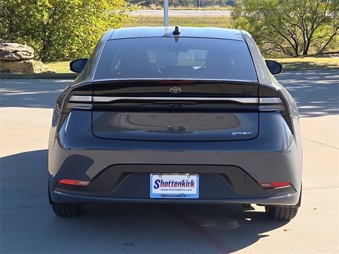 New 2026 Toyota Prius Plug-In Hybrid image 7