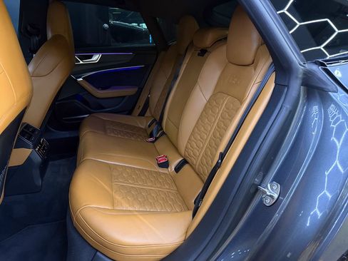 Used 2021 Audi RS 7 Sportback w/ Carbon Optic Package AWD/4WD image 18