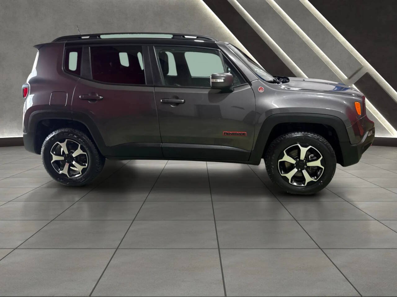 Used 2020 Jeep Renegade Trailhawk w/ Premium Leather Group AWD/4WD image 6
