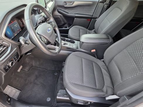 Used 2024 Ford Escape Active w/ Cold Weather Package FWD image 6