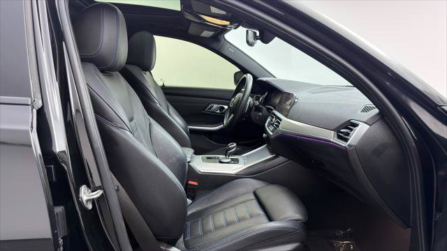 Used 2021 BMW 330i Sedan w/ M Sport Package RWD image 22