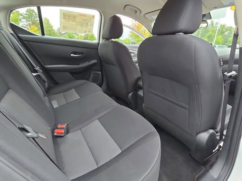 Used 2022 Nissan Sentra SV image 13