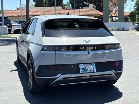 Used 2024 Hyundai Ioniq 5 SE RWD image 9