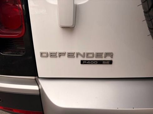 Used 2020 Land Rover Defender 110 SE AWD/4WD image 41