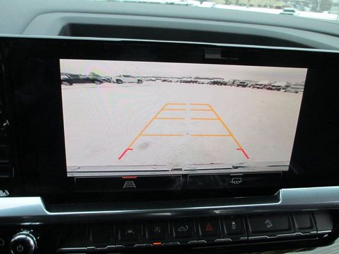 New 2026 GMC Sierra 1500 SLE image 16