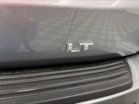Used 2025 Chevrolet Tahoe LT AWD/4WD image 9