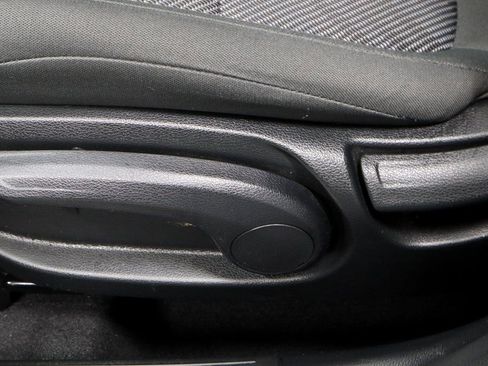 Used 2023 Kia Seltos LX image 24