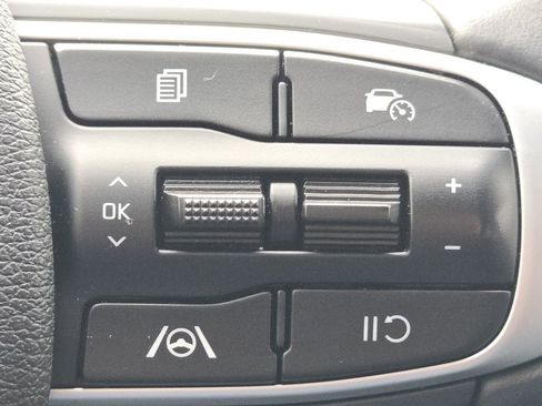 Used 2023 Kia Sportage EX image 33