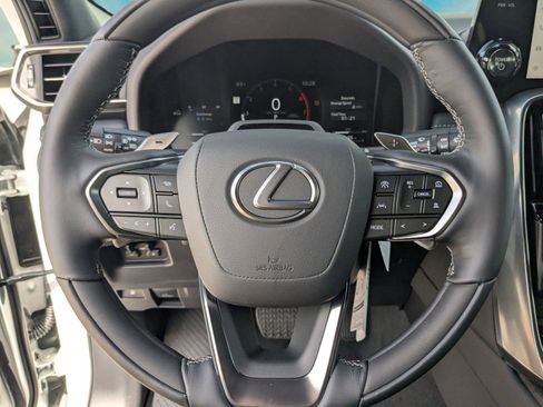 New 2026 Lexus LX 700h Luxury AWD/4WD image 10