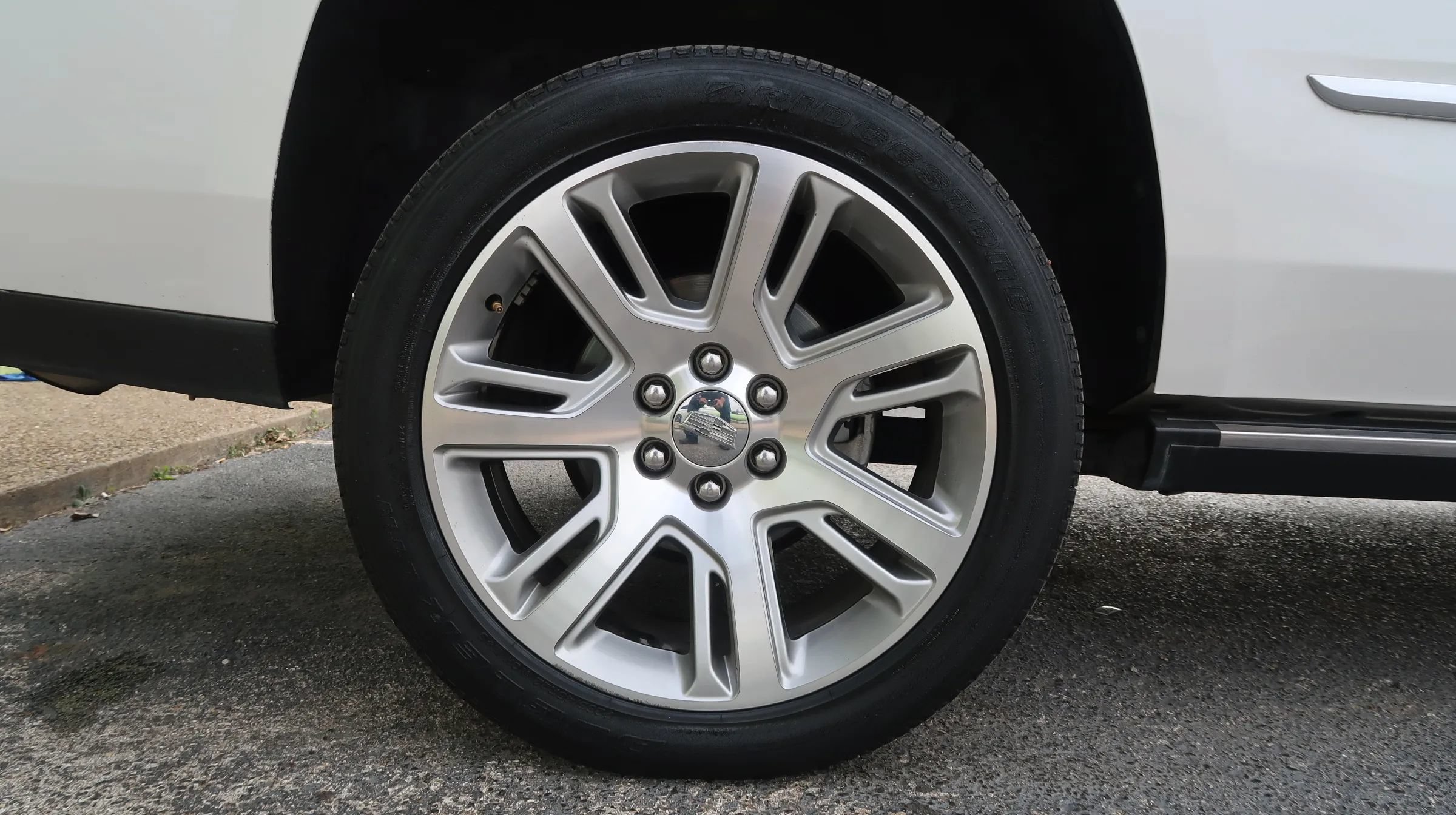 Used 2018 Cadillac Escalade Premium Luxury AWD/4WD image 56