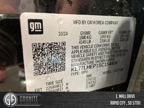 Used 2025 Chevrolet Trax LT FWD image 16