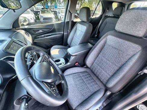 Used 2024 Chevrolet Equinox LT FWD image 11