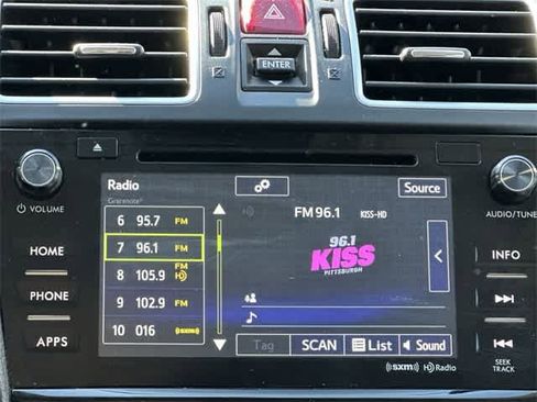 Used 2017 Subaru Forester 2.5i Premium w/ All-Weather Package image 11