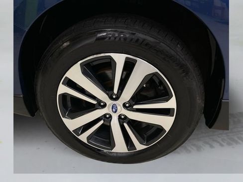 Used 2019 Subaru Outback 3.6R Limited AWD/4WD image 19