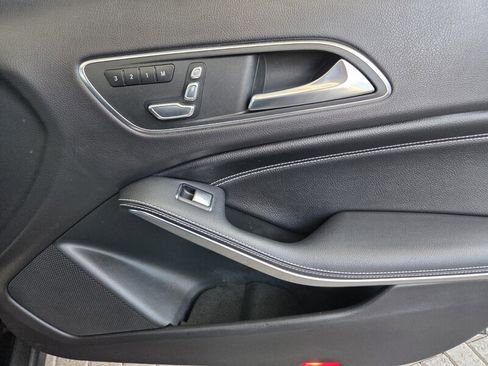 Used 2019 Mercedes-Benz GLA 250 image 21