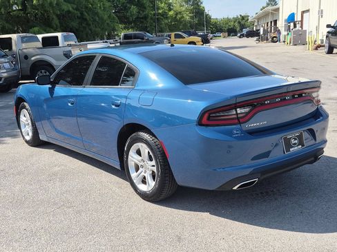 Used 2022 Dodge Charger SXT w/ Driver Convenience Group RWD image 8