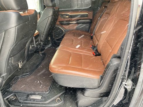 Used 2019 RAM 1500 Laramie Longhorn image 23