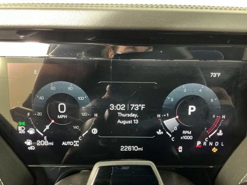 Used 2025 GMC Yukon Denali Ultimate AWD/4WD image 18