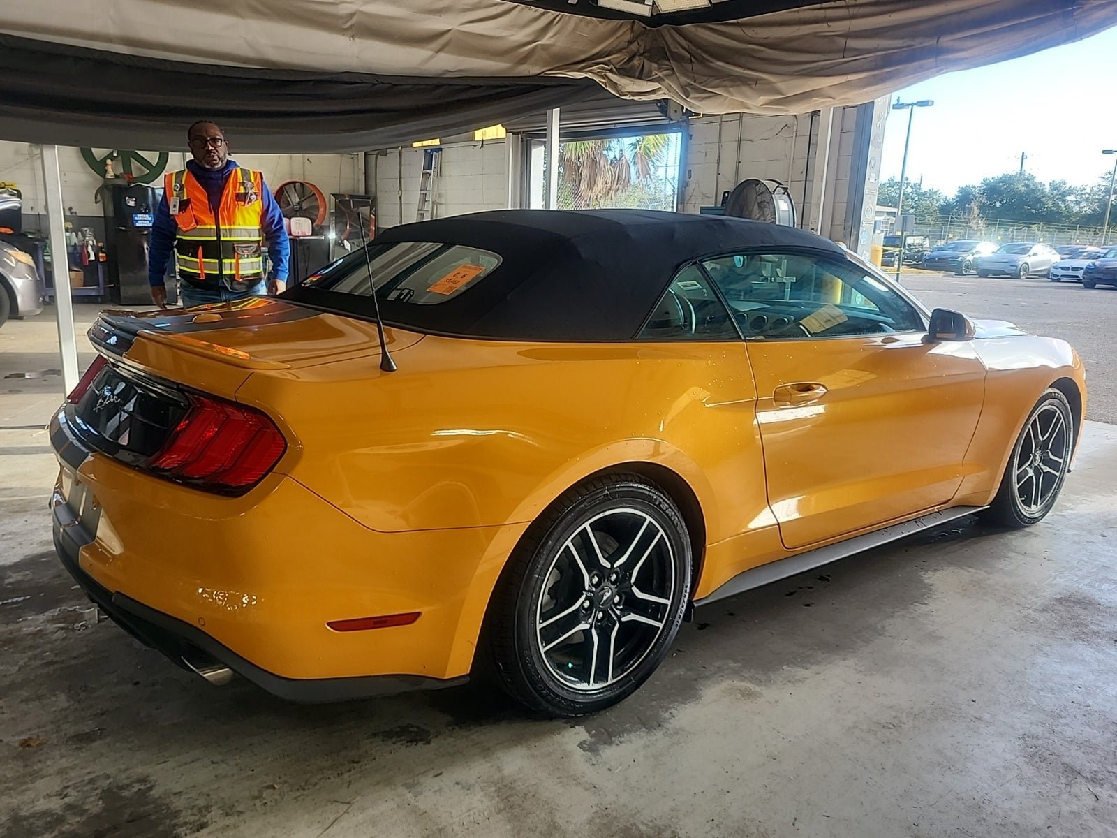 Used 2022 Ford Mustang Premium w/ Ford Safe & Smart Package RWD image 3