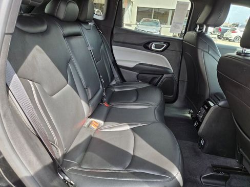 Used 2025 Jeep Compass Limited AWD/4WD image 25