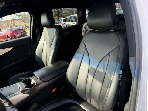 Used 2017 Lincoln MKX Premiere image 15