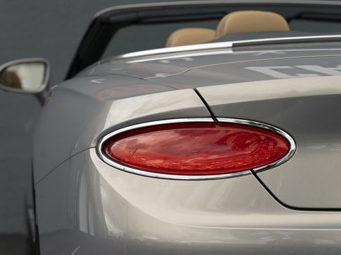 Used 2020 Bentley Continental GT image 73