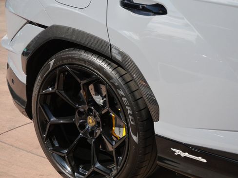 Used 2024 Lamborghini Urus Performante image 29