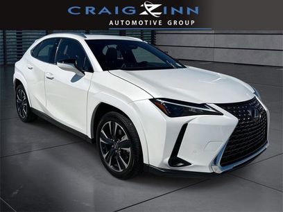 Certified 2025 Lexus UX 300h FWD w/ Accessory Package (Z1)