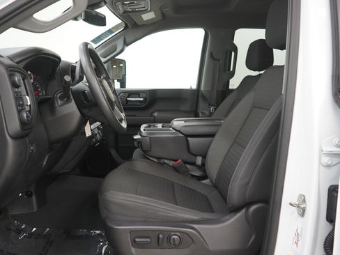 Used 2022 Chevrolet Silverado 2500 Custom w/ Custom Value Package AWD/4WD image 24