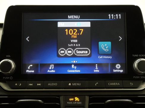 Used 2024 Nissan Altima 2.5 SV FWD image 16
