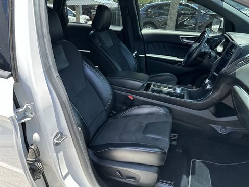 Used 2022 Ford Edge ST AWD/4WD image 9