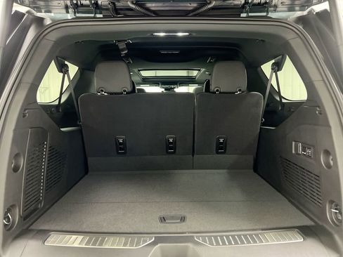 New 2026 Chevrolet Suburban Z71 w/ Comfort Package image 26