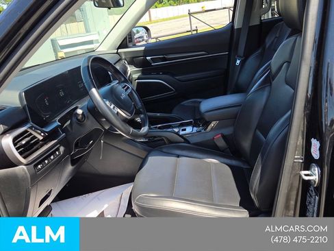 Used 2025 Kia Telluride S FWD image 7
