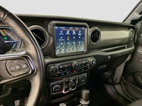 Used 2023 Jeep Wrangler Unlimited w/ Cold Weather Group AWD/4WD image 26