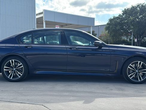 Used 2020 BMW 745e xDrive image 8