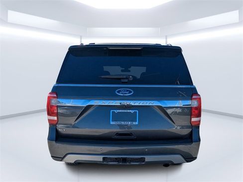 Used 2021 Ford Expedition XLT image 4