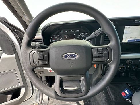 New 2025 Ford F550 4x4 Supercab Super Duty image 30